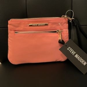 Hand pouch by Steve Madden